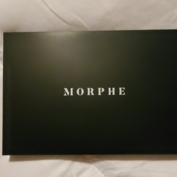 Makeup - Picture 4 of 6